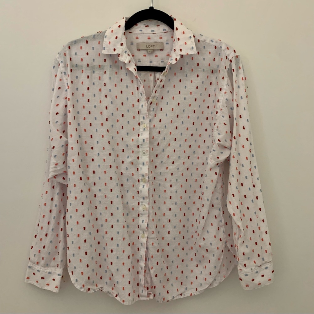🦄 LOFT Button Down Blouse